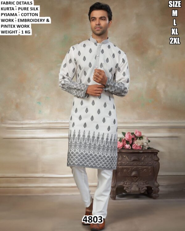 Mens Embroidery Kurta Pajama Set