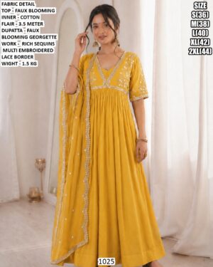 Elegant Faux Blooming Embroidery Gown Set
