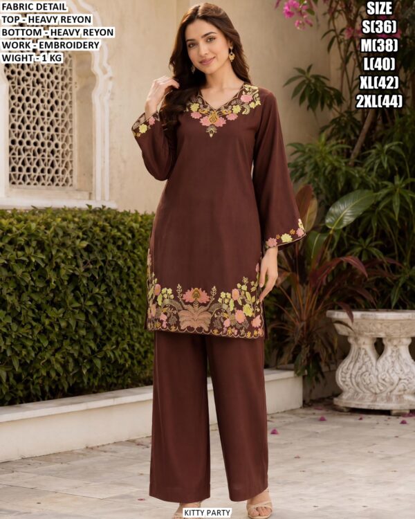 Comfortable Embroidered Kurta Set For Daily Wear