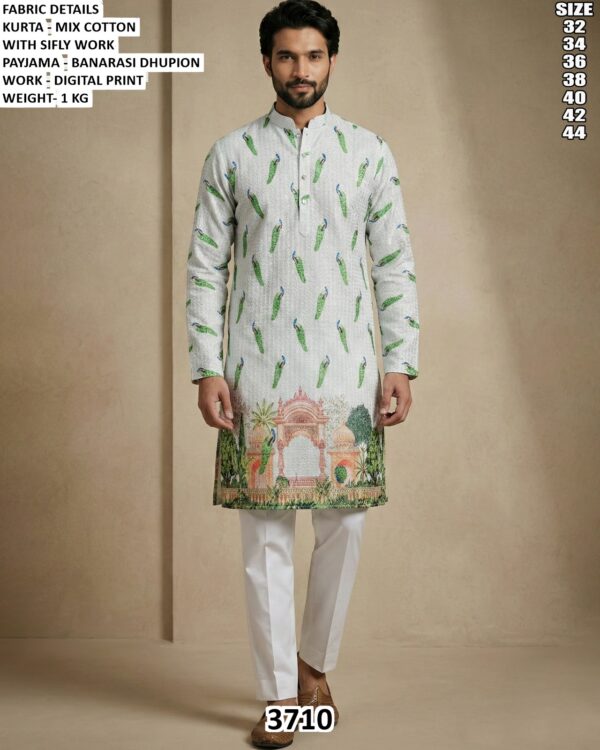 Traditional Kurta Set With Floral And Animal Design