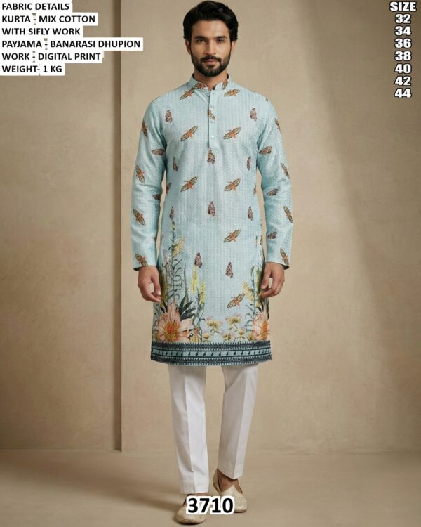 Traditional Kurta Set With Floral And Animal Design