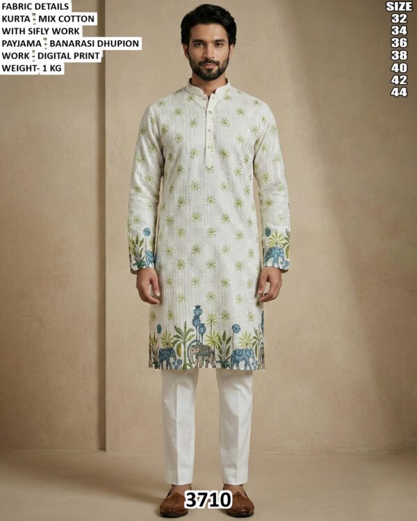 Traditional Kurta Set With Floral And Animal Design