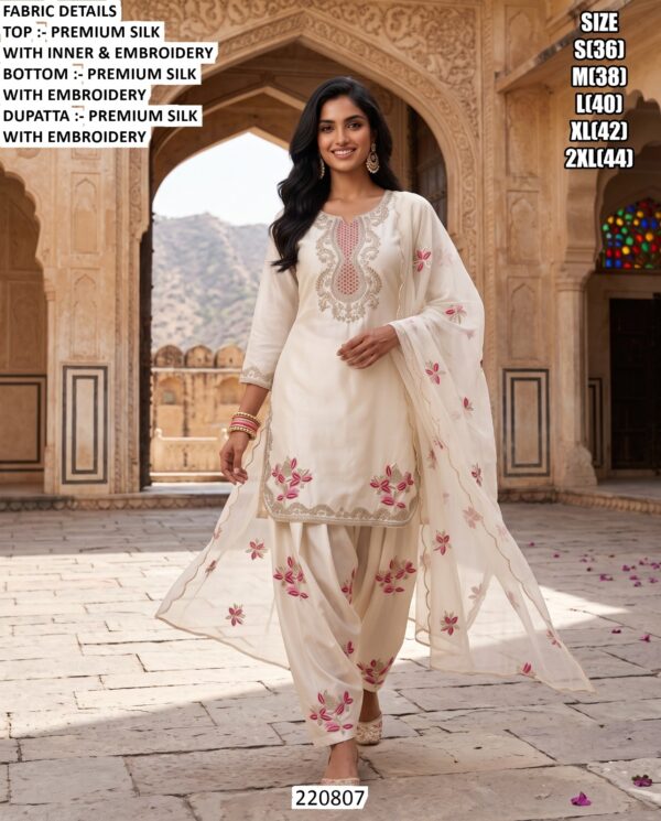 Beautiful Silk Kurta Set With Dupatta For Women