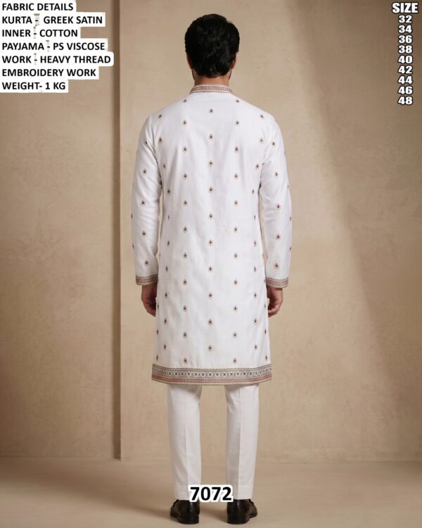 Men Kurta Pajama Set With Thread Work