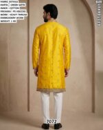 Men Kurta Pajama Set With Thread Work