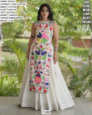 Traditional Lehenga Choli With Thread Work For Navratri