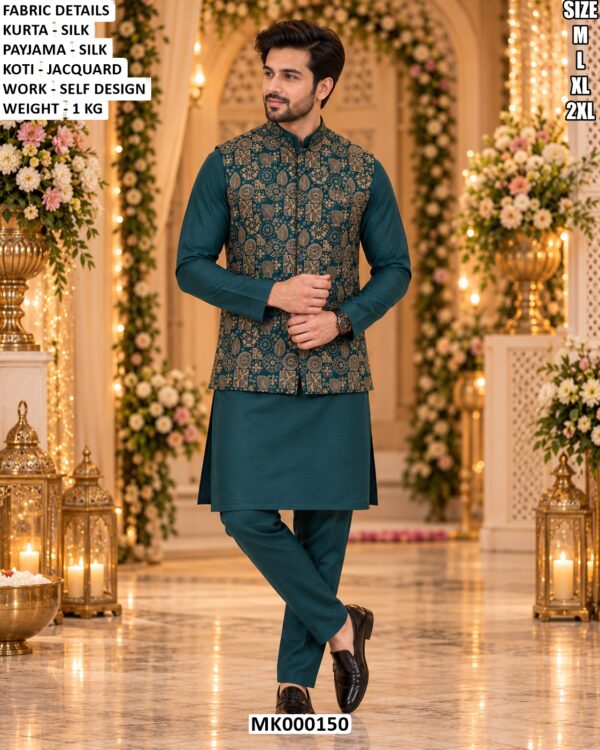 Men’s Silk Kurta Pajama With Jacquard Jacket