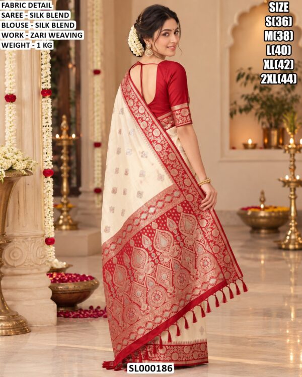 Classic Silk Blend Saree For Special Functions