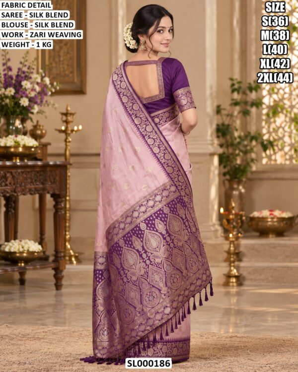 Classic Silk Blend Saree For Special Functions