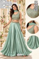 Trendy Designer Ethnic Outfits For Parties
